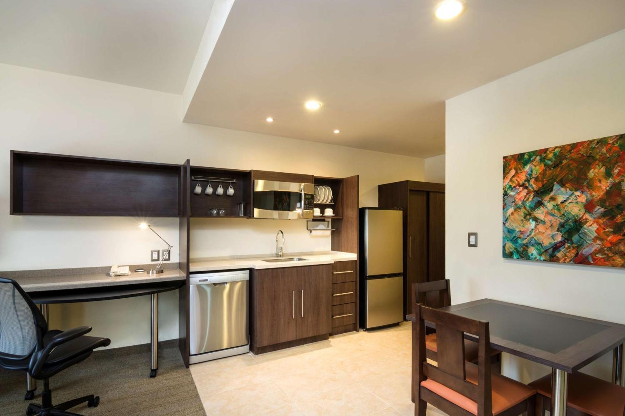 Homewood Suites By Hilton Queretaro Exterior photo