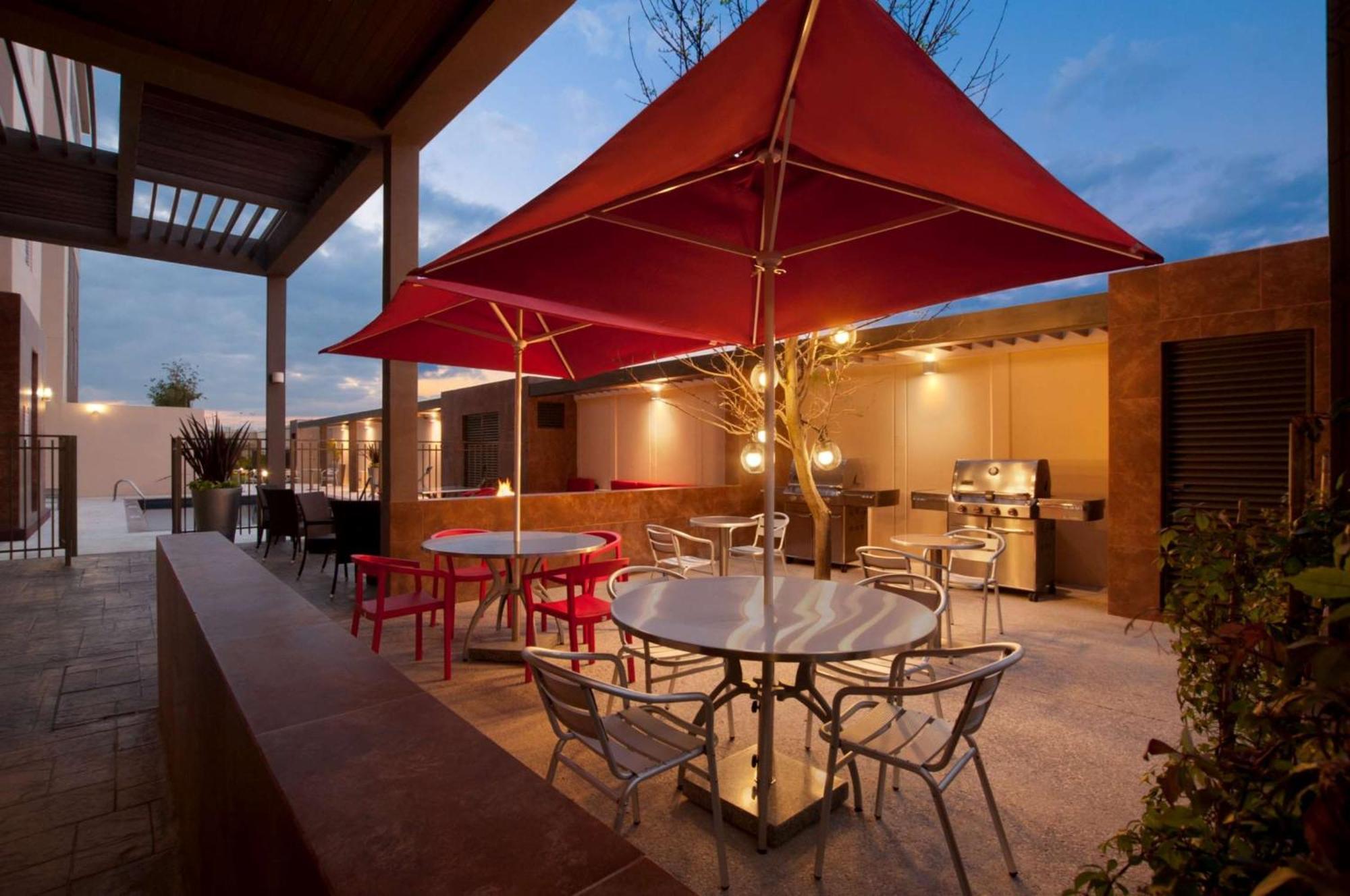 Homewood Suites By Hilton Queretaro Exterior photo